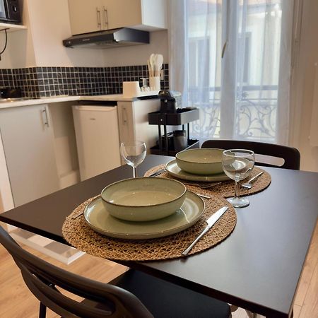 Superb And Elegant Apartment In Paris' Heart Bagian luar foto