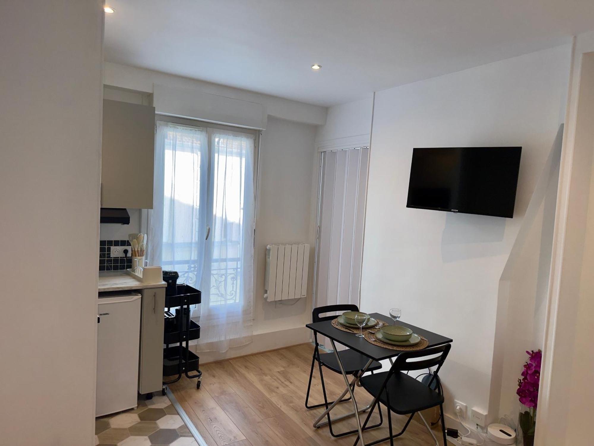 Superb And Elegant Apartment In Paris' Heart Bagian luar foto